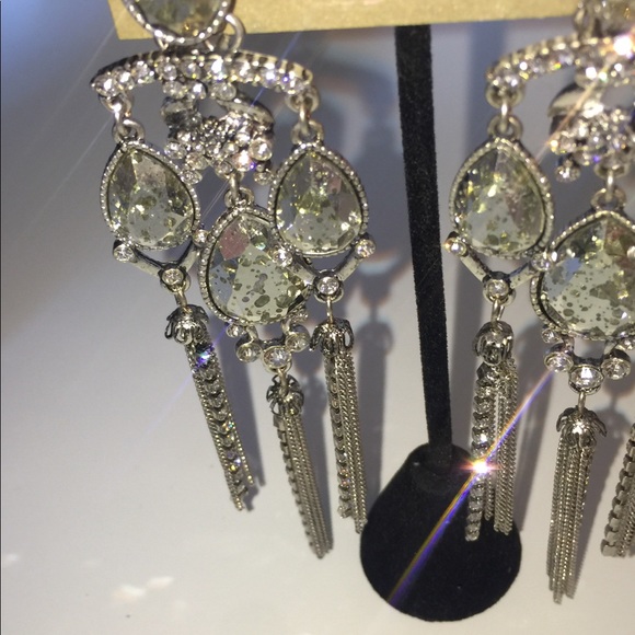 TASHA SILVER CRYSTAL CRACKLED FINISH CRYSTAL EARRINGS SHOULDER DUSTERS NWT - Picture 2 of 7